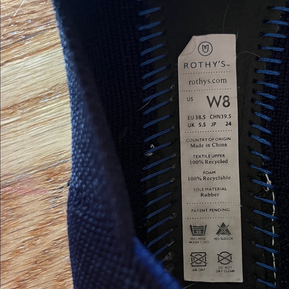 Rothy's The Pointe flat, Women’s Size W8 - Navy - Picture 2 of 6